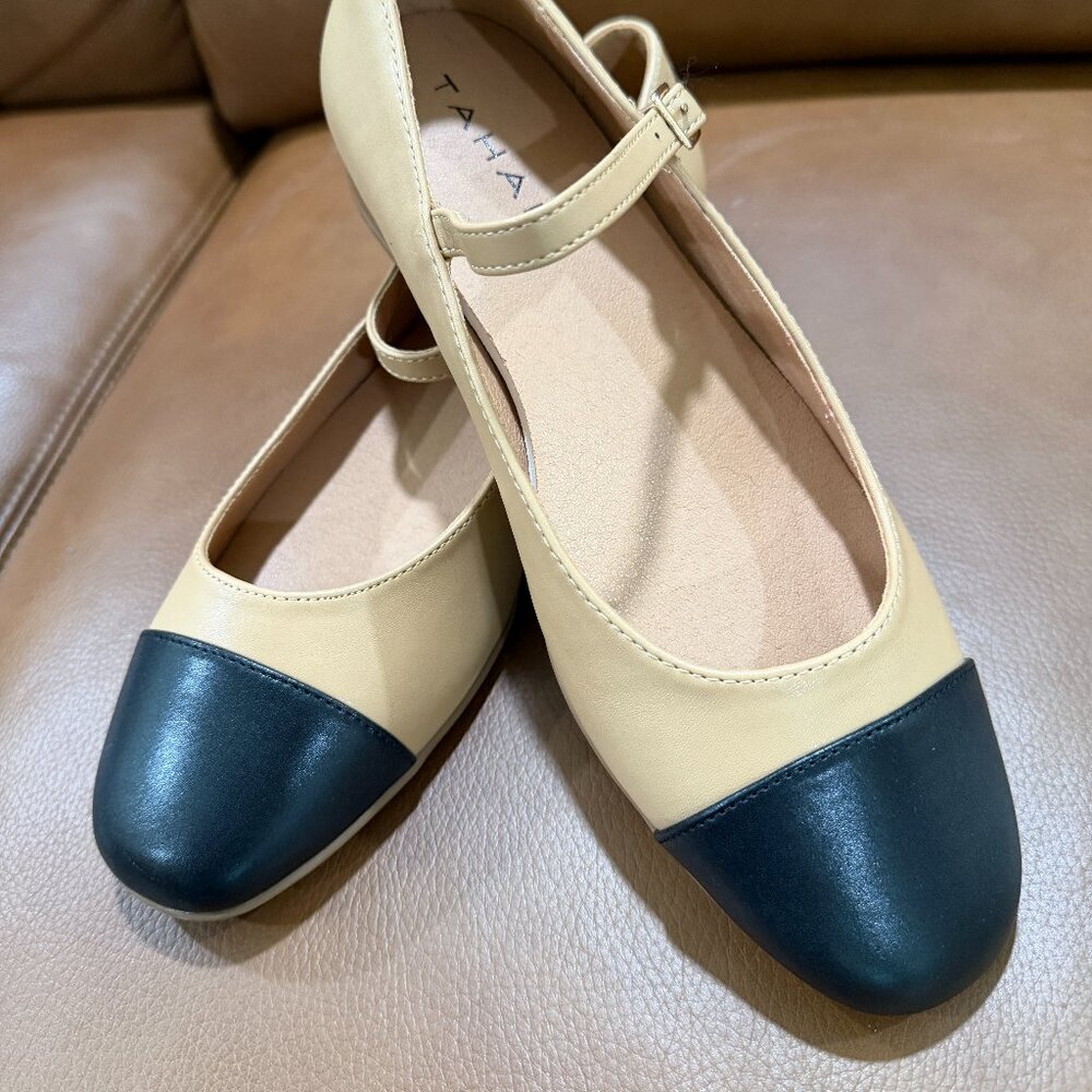 Tahari (Loft) Cap-Toe Mary Jane Ballet Flats, Camel/Black, size 10, New no box